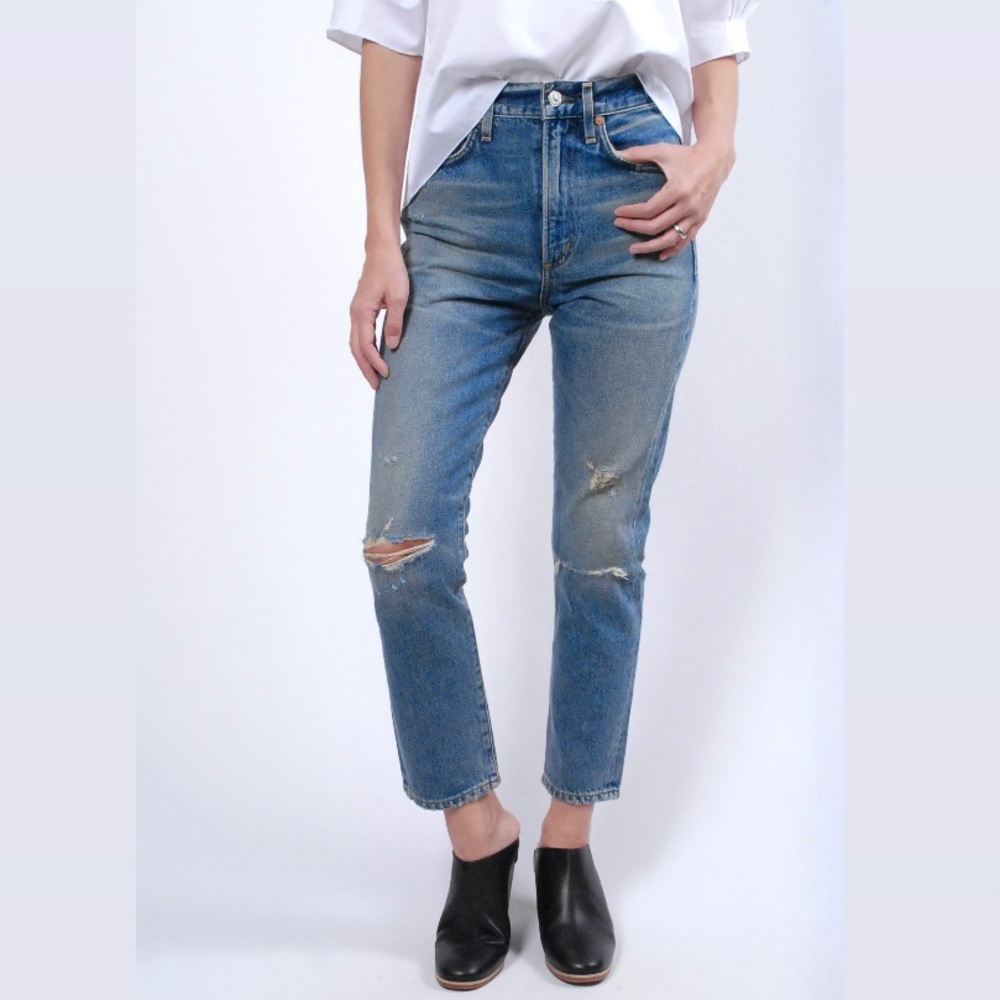 Citizens of Humanity Dree high-rise slim straight distressed jeans. 💙